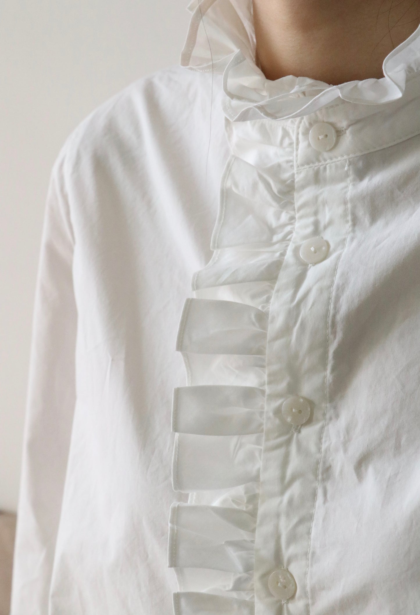 Pearl | white blouse