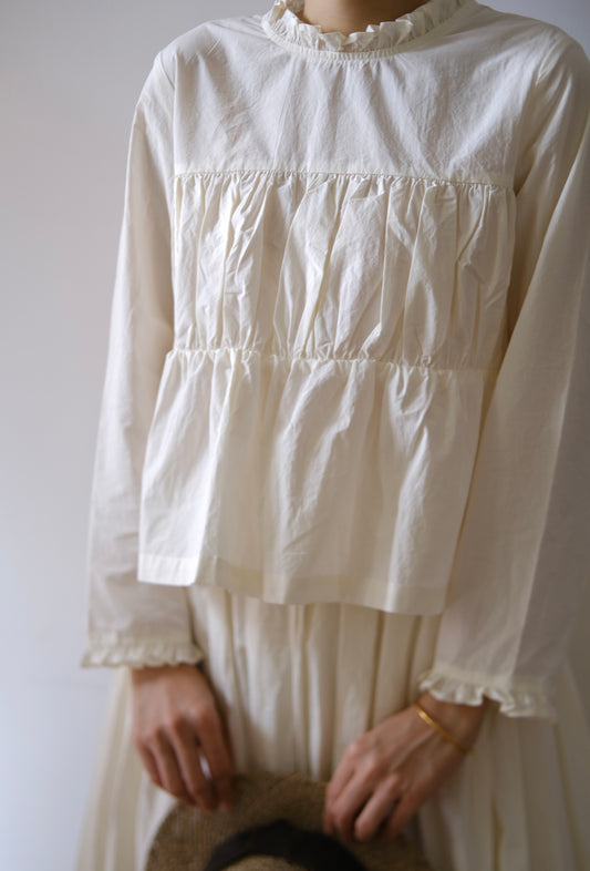 Daisy | cream blouse